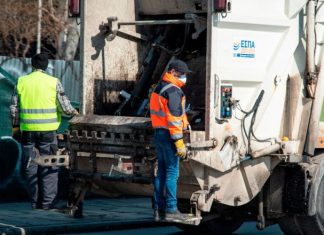 Κέρκυρα: Εργαζόμενος Καθαριότητας έπεσε από απορριμματοφόρο που βρισκόταν εν κινήσει