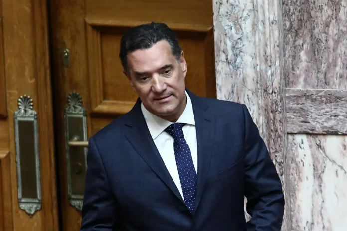 Γεωργιάδης: Επαναστάτης του κουραμπιέ ο Τσίπρας, έκανε έναν αχταρμά με το “Α” του αναρχισμού