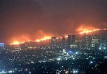 Πυρκαγιά «εξαπλώνεται γρήγορα» σε προάστιο του Λος Άντζελες – (VIDEO)