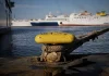 Αυτοκίνητο έπεσε στο λιμάνι του Πειραιά – Σώος ο 89χρονος οδηγός