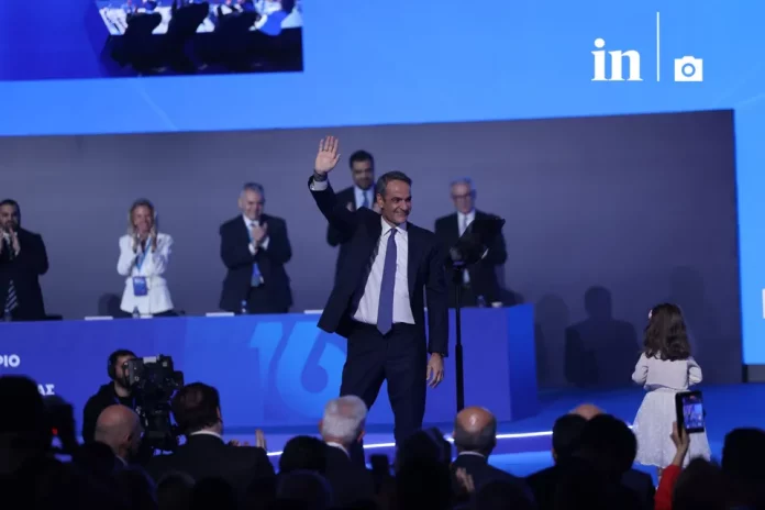 Το «Μητσοτάκης ή χάος» επανέφερε ο πρωθυπουργός – Ομιλίες κορυφαίων στελεχών στη δεύτερη ημέρα του συνεδρίου της ΝΔ