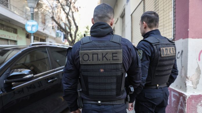 Ηράκλειο: Στον εισαγγελέα οι 16 από τους 77 κατηγορούμενους για το κύκλωμα ναρκωτικών και την απάτη μέσω ΟΠΕΚΕΠΕ