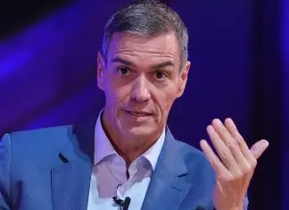 Reuters: Ο Σάντσεθ χάνει τον δρόμο του καθώς οι έρευνες για διαφθορά συσσωρεύονται