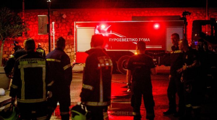 Φωτιά σε διαμέρισμα πολυκατοικίας στην Πάτρα: Τραυματίστηκε η 72χρονη ένοικος