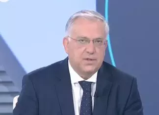 Στραβελάκης σφυροκοπά τον Θεοδωρικάκο: «Εσύ βγάζεις τον μήνα με 1000€; Εγώ όχι!» – (VIDEO)