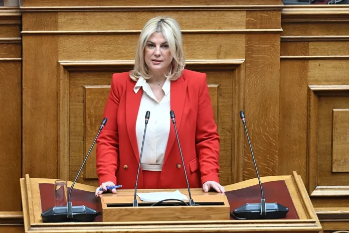 Θρασκιά: Ουρές χιλιομέτρων στα σύνορα πλήττουν τον τουρισμό και την οικονομία της Θεσσαλονίκης και της Βόρειας Ελλάδας