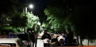 Χολαργός: «Ελάτε γρήγορα, ο σύζυγός μου με απειλεί με πιστόλι» – Το κίνητρο που όπλισε το χέρι του 57χρονου και τι ερευνούν οι αστυνομικές Αρχές