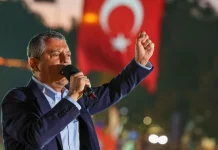 Χιλιάδες υποστηρικτές του Οζγκιούρ Οζέλ συγκεντρώθηκαν στην Άγκυρα και έκαναν πορεία διαμαρτυρίας, βίντεο
