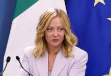 Ιταλία: Υπό πίεση η Μελόνι για την απονομή χάρης σε πρωταγωνίστρια των πάρτι του Μπερλουσκόνι