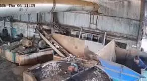 Φρικτό δυστύχημα στο Βιετνάμ: Βιομηχανικός τεμαχιστής «ρούφηξε» 34χρονο εργάτη