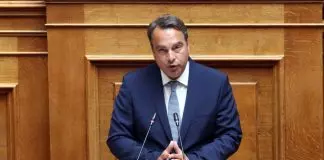 Δεξιός αγροτοσυνδικαλιστής ξεπατώνει βουλευτή της ΝΔ:«Θα σας ρίξουμε τα ηλιόσπορα στο κεφάλι στη ΔΕΘ, δε θα μπείτε μέσα» – (VIDEO)