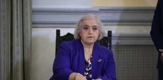 Επιτελικό κράτος fast track: Τρία ΦΕΚ σε λιγότερο από 24 ώρες για τον διορισμό Παπαδοπούλου