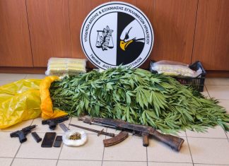 Ηράκλειο: Φυτεία κάνναβης, καλάσνικοφ και δύο συλλήψεις έπειτα από επιχείρηση της ΕΛ.ΑΣ