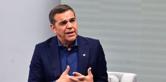 Τσίπρας για βουλευτές ΣΥΡΙΖΑ: Αν θέλουν να παραιτηθούν από τη Βουλή θα είναι ευπρόσδεκτοι – Δεν έχουμε προκρατημένες θέσεις