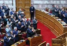 Γαλάζιο αντάρτικο προ των πυλών