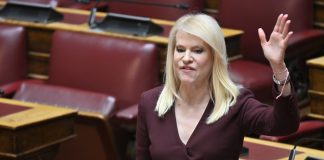 Πόλεμος Τζάκρη με Κασσελάκη: Ομολογεί ότι πάει στη Δεξιά, παρίστανε τον Μεσσία και φτάσαμε στα ξεφτιλίκια τα σημερινά