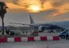 Συναγερμός στο αεροδρόμιο της Αττάλειας: Boeing συγκρούστηκε με πύργο ραντάρ κατά την προσγείωση – Σώοι οι 267 επιβάτες