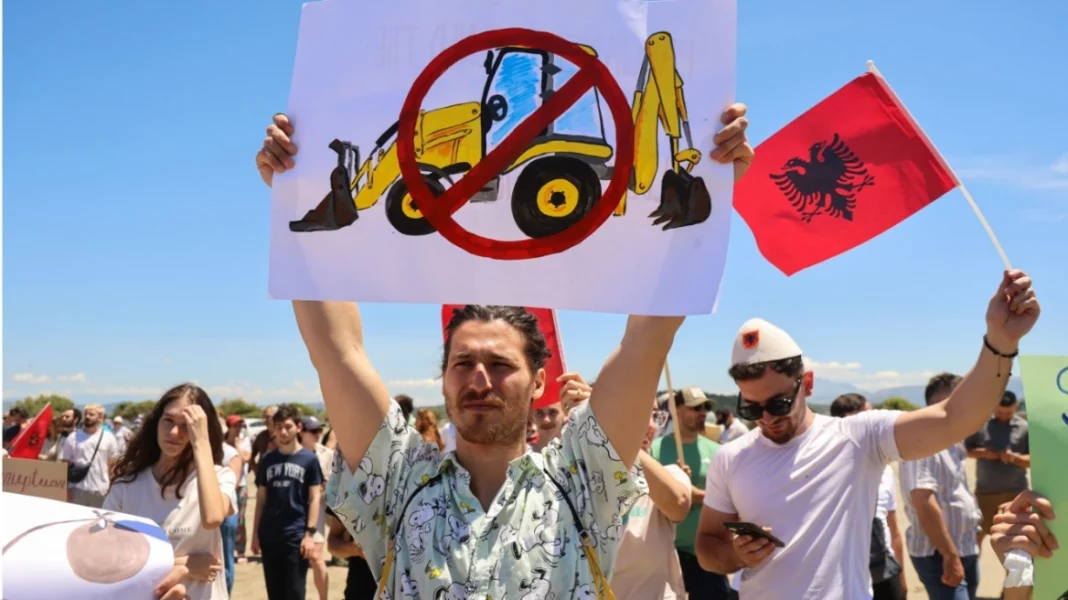 albania_protest_kushner