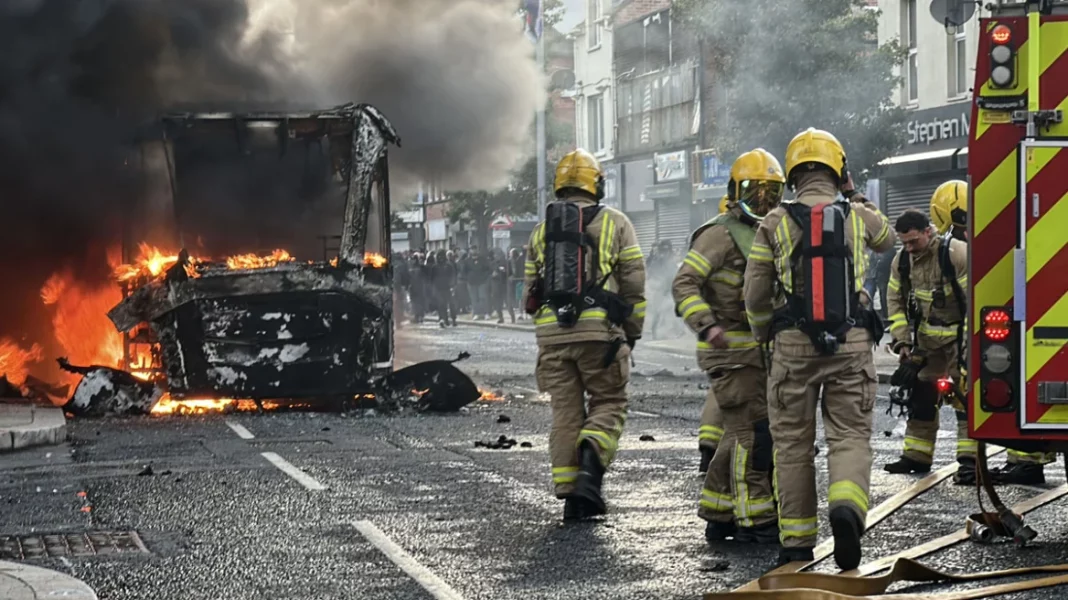 belfast_riots_mk