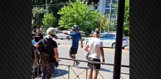«Τον σκοτώσαμε; Καλά του κάναμε!»: Επίθεση στις κάμερες από συγγενείς του καταδικασμένου για τον θάνατο του 11χρονου Μάριου