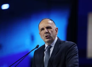 Γεραπετρίτης σε Φιντάν για “Γαλάζια Πατρίδα”: Έχει δημιουργηθεί μια αναίτια ένταση σε Ελλάδα και Τουρκία