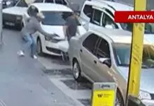 Άγρια επίθεση στην Τουρκία: Του έστησε ενέδρα και τον πυροβόλησε τρεις φορές ενώ κουβαλούσε τούρτα γενεθλίων
