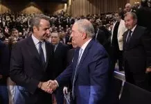 Η αντανάκλαση του ρήγματος Καραμανλή – Μητσοτάκη στη βάση της ΝΔ και τα αγκάθια στην προσπάθεια συσπείρωσης