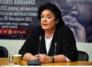 Κανέλλη για Τσίπρα: Σαν έφηβος που απέτυχε στις εξετάσεις και ζητά δεύτερη ευκαιρία