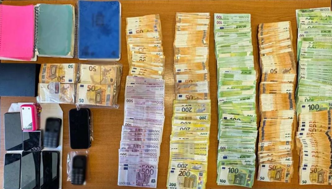 Ζευγάρι στη ζωή και την παρανομία: Οι αρχηγοί στο κύκλωμα της διαφθοράς στην Πολεοδομία