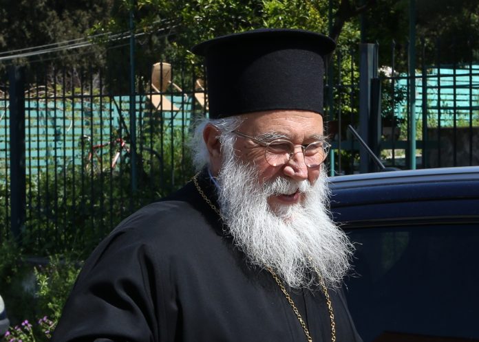 Μητροπολίτης Κερκύρας: Ίσως οι αρχιερείς πρέπει να παραιτηθούμε από τη μισθοδοσία του κράτους