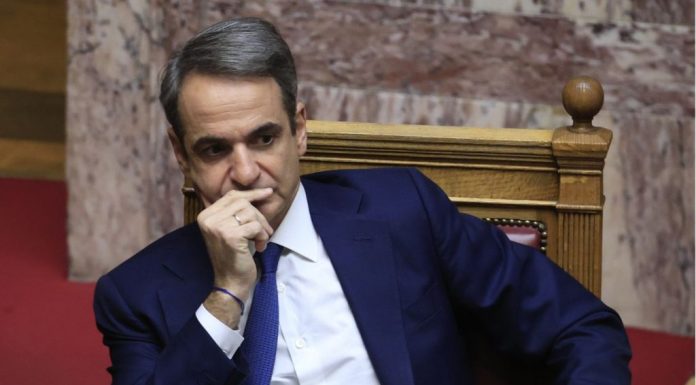 Άρχισαν τα δύσκολα για την κυβέρνηση: Δίκες για ΟΠΕΚΕΠΕ και Τέμπη, σύγκρουση για Novartis και… στο βάθος Γιώργος Βλάχος