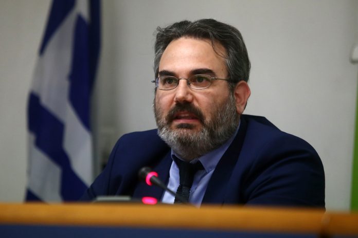 “Είχα καταλάβει ότι κάτι δεν πήγαινε καλά, γι’ αυτό τον είχα ξηλώσει από την πολεοδομία”, λέει ο δήμαρχος Κηφισιάς για τον κουνιάδο του Ευθύμιου Μπακογιάννη