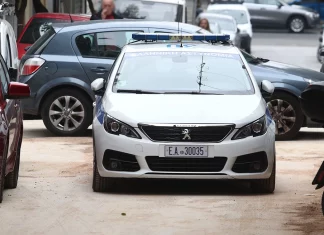 Ίος: Αλβανός προκάλεσε μπάχαλο στο Κέντρο Υγείας και δάγκωσε τον διοικητή του Αστυνομικού Τμήματος