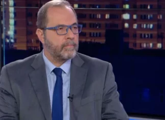 Σκανδάμης (ΕΛΑΣ) για Ριζάι: Ο Χρυσοχοΐδης διασπείρει fake news για το θεσμό των αδειών Σκανδάμης: Γιατί έφυγα από το ΠΑΣΟΚ και πήγα στον Τσίπρα -Στόχος η ΕΛΑΣ να είναι πρώτο κόμμα στις εκλογές