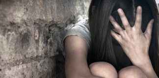 Αθήνα: Στα χέρια της ΕΛ.ΑΣ. κύκλωμα εμπορίας ανθρώπων – Εκμεταλλεύονταν ευάλωτες γυναίκες από τη Λατινική Αμερική