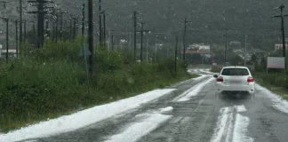 Έντονη χαλαζόπτωση στα Ιωάννινα προκάλεσε ζημιές σε οχήματα και καλλιέργειες