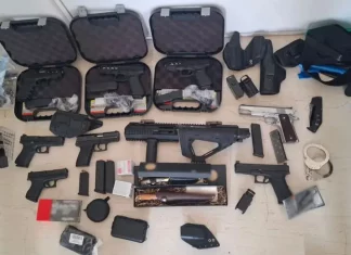 Εγκληματική οργάνωση στη Ζάκυνθο διακινούσε ναρκωτικά και όπλα που έκρυβε σε ενοικιαζόμενα δωμάτια, δείτε βίντεο