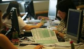 ΑΑΔΕ: «Άφαντοι» 130.000 φορολογούμενοι – Γιατί δεν παίρνουν τις επιστροφές που δικαιούνται
