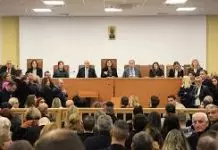 Δίκη για Τέμπη: Την απόρριψη της δήλωσης του Δημοσίου για υποστήριξη της κατηγορίας, πρότεινε η εισαγγελέας