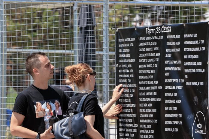 «Προσκλητήριο νεκρών» στη δίκη των Τεμπών