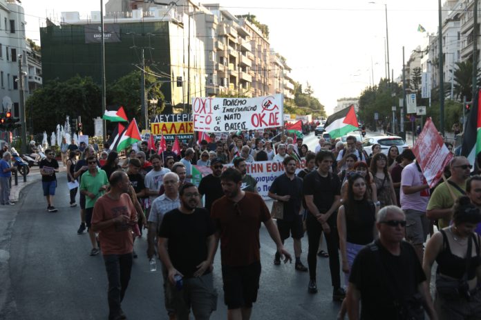 Αντιπολεμική διαδήλωση στην Αθήνα με αφορμή τη Σύνοδο Κορυφής του ΝΑΤΟ στην Άγκυρα