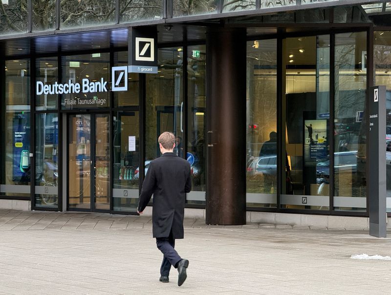 2026-01-28T135403Z_1_LYNXMPEM0R0XT_RTROPTP_4_DEUTSCHE-BANK-RAIDS