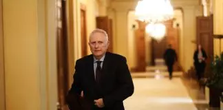 Η στροφή του ΠΑΣΟΚ και η δικαίωση Ραγκούση