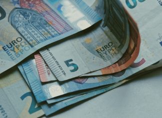 Ρύθμιση 72 δόσεων στον e-ΕΦΚΑ: Χιλιάδες οφειλέτες μένουν εκτός – Οι «παγίδες» και οι αποκλεισμοί