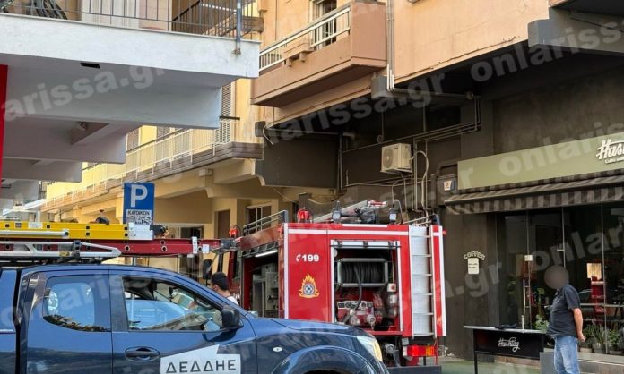 Λάρισα: Φωτιά σε διαμέρισμα – Στο νοσοκομείο άνδρας με εγκαύματα