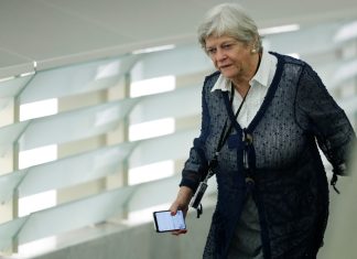 Βρετανία: Συνελήφθη 28χρονος για τη δολοφονία της πρώην υπουργού των Συντηρητικών, ερευνώνται τυχόν σχέσεις με την αριστερά και την αναρχία