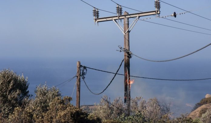 Aναβαθμίστηκε το κατηγορητήριο και ασκήθηκε δίωξη για εμπρησμό και ανθρωποκτονία στο στέλεχός του ΔΕΔΔΗΕ