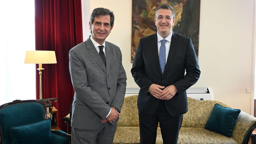 GKIOYLEKAS_TZITZIKOSTAS