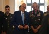 Η κυβέρνηση συνεχίζει να αγοράζει όπλα δισεκατομμυρίων χωρίς διαγωνισμούς και η αντιπολίτευση «μὴ μου τοὺς κύκλους τάραττε»