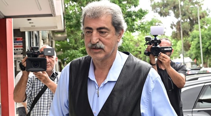 Ο Πολάκης αρχίζει να «πυροβολεί» τον Τσίπρα: «Σχέδιο οι ανεξαρτητοποιήσεις των βουλευτών»